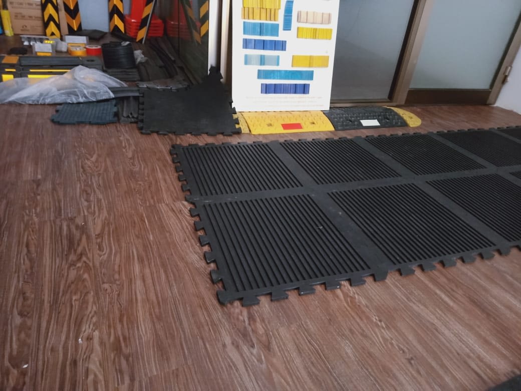 rubber floor tiles
