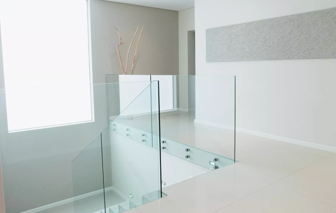 glass railing toronto