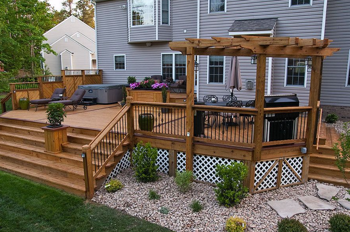 deck builder in Toronto