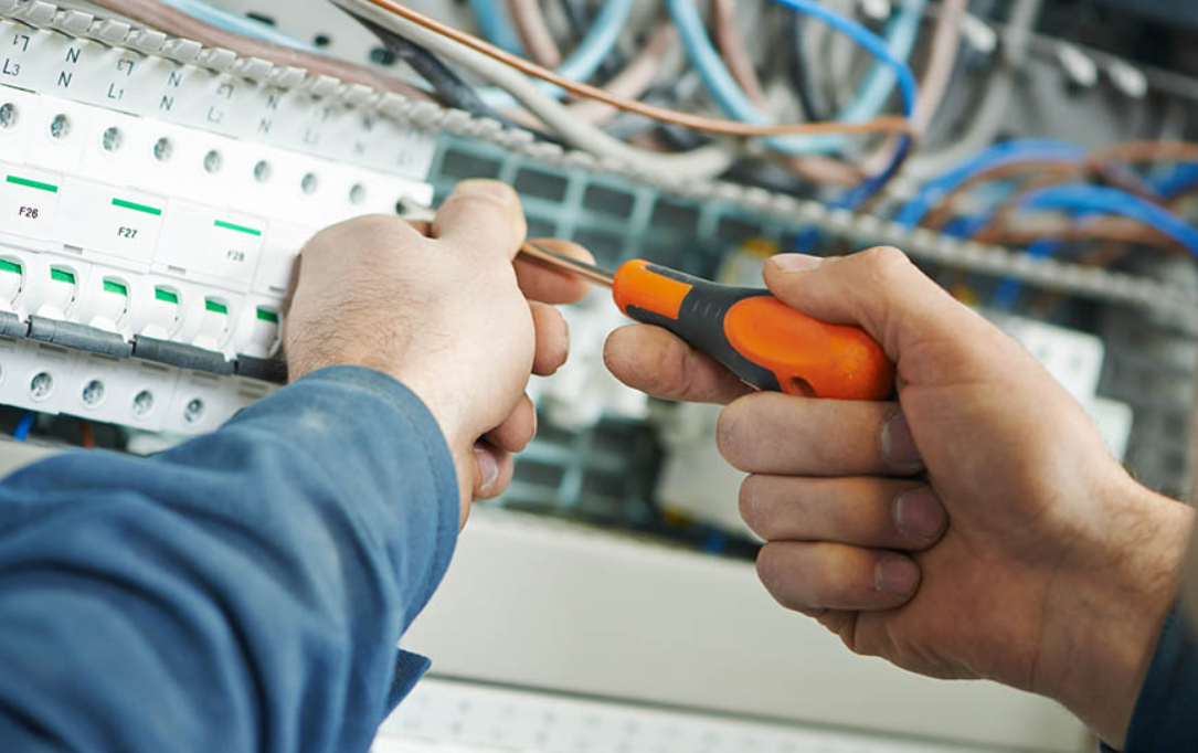 industrial electrical contractors